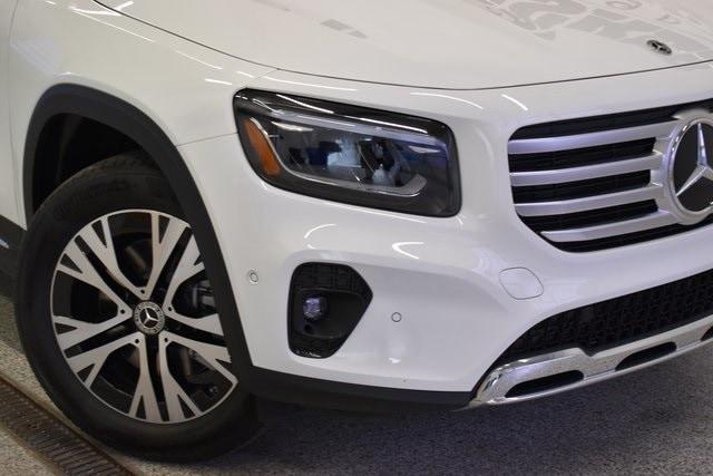 new 2024 Mercedes-Benz GLB 250 car, priced at $52,525