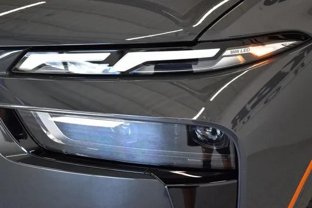 new 2026 BMW X7 car, priced at $100,235
