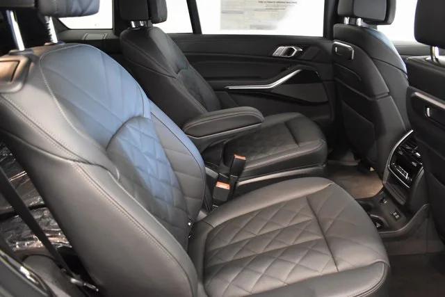 new 2026 BMW X7 car, priced at $100,235