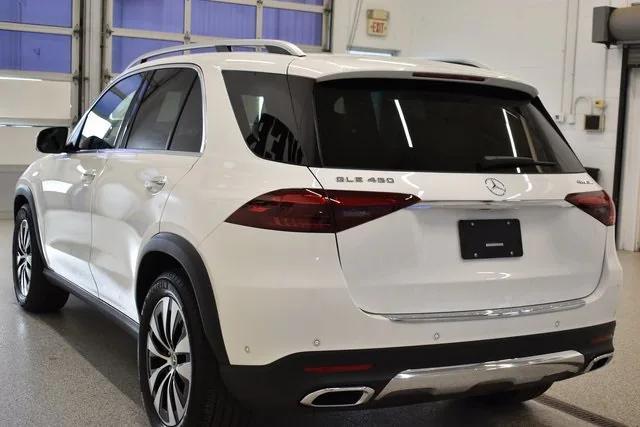 new 2025 Mercedes-Benz GLE 450 car, priced at $78,105
