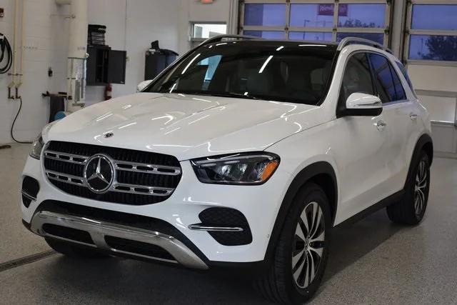 new 2025 Mercedes-Benz GLE 450 car, priced at $78,105