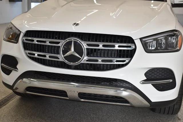 new 2025 Mercedes-Benz GLE 450 car, priced at $78,105