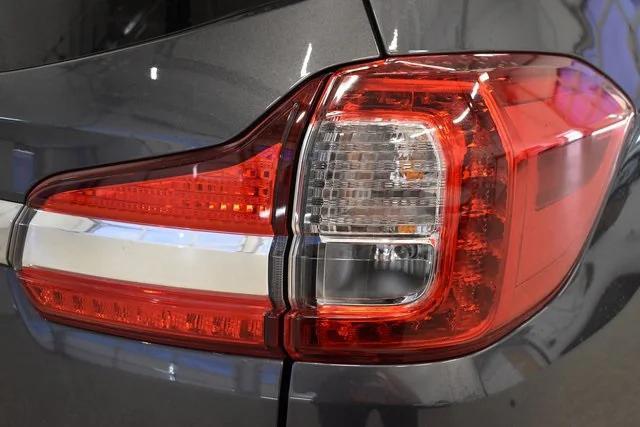 used 2022 Subaru Ascent car, priced at $24,298