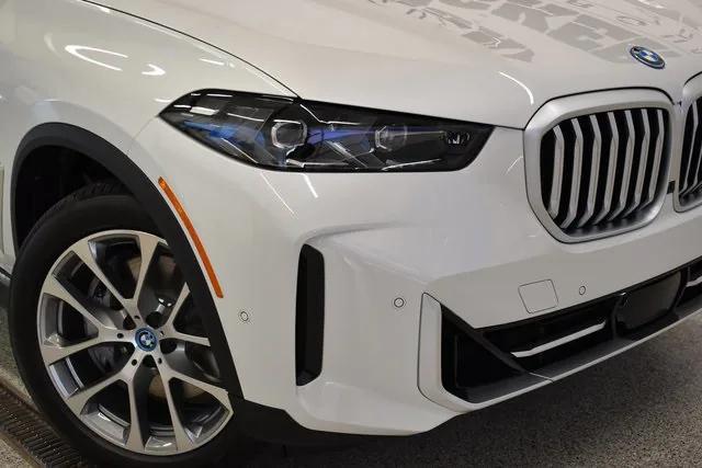 new 2025 BMW X5 PHEV car, priced at $82,290