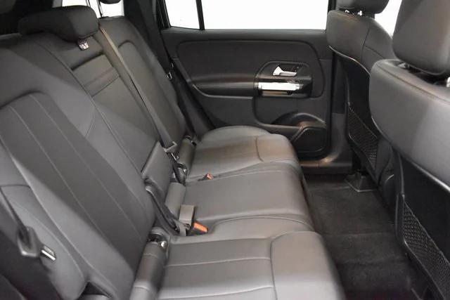 new 2025 Mercedes-Benz GLB 250 car, priced at $49,595