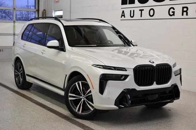 new 2025 BMW X7 car, priced at $98,900