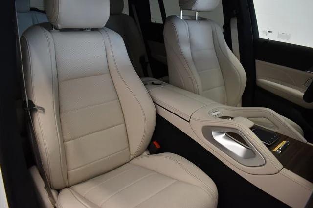 new 2025 Mercedes-Benz GLS 450 car, priced at $97,280