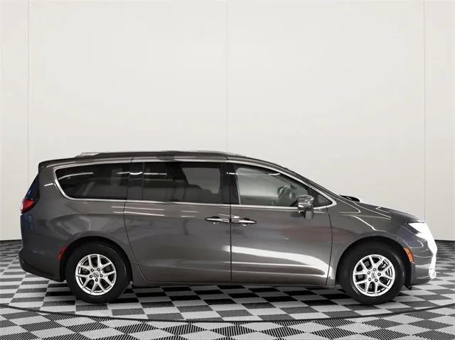 used 2021 Chrysler Pacifica car, priced at $19,498