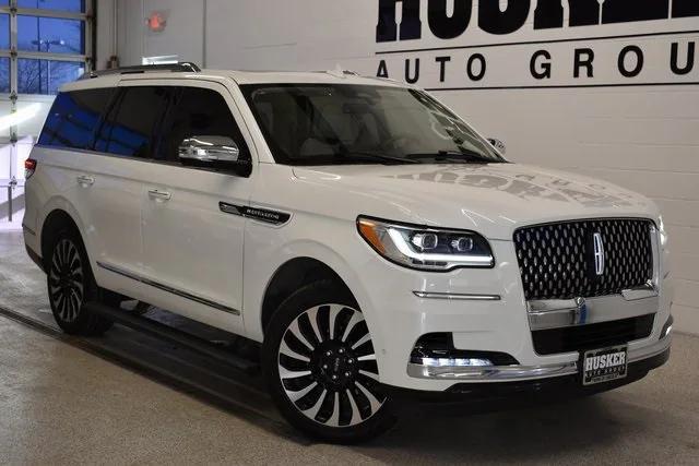 used 2024 Lincoln Navigator car, priced at $94,998