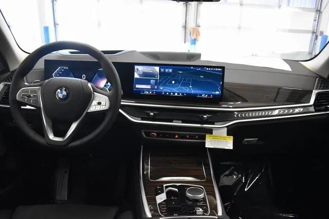 new 2026 BMW X7 car, priced at $90,615