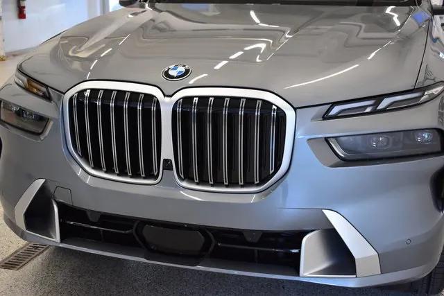 new 2026 BMW X7 car, priced at $90,615