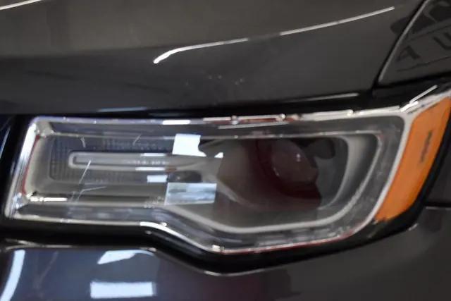 used 2017 Jeep Grand Cherokee car, priced at $21,498