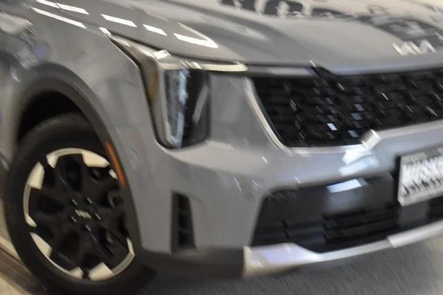 used 2024 Kia Sorento car, priced at $29,998