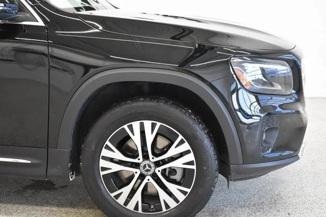 new 2025 Mercedes-Benz GLB 250 car, priced at $49,595