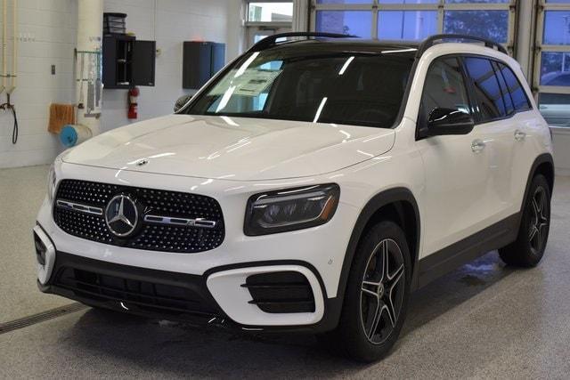 new 2024 Mercedes-Benz GLB 250 car, priced at $54,715