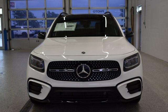 new 2024 Mercedes-Benz GLB 250 car, priced at $54,715