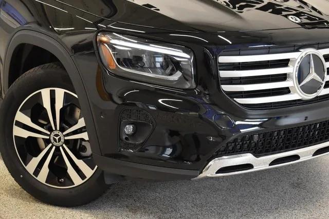 new 2025 Mercedes-Benz GLB 250 car, priced at $49,595