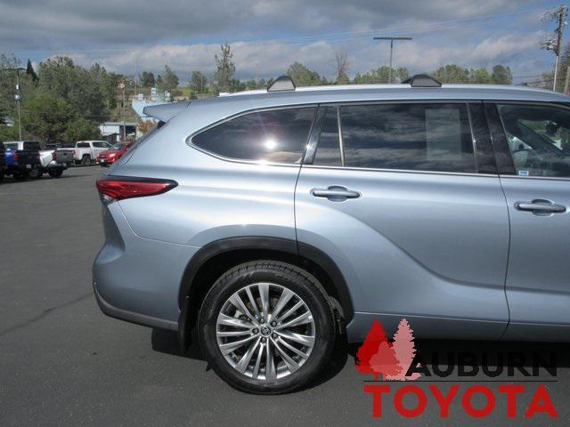 used 2023 Toyota Highlander car, priced at $47,888
