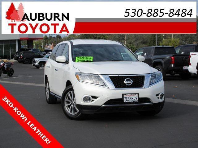 used 2014 Nissan Pathfinder car, priced at $10,988