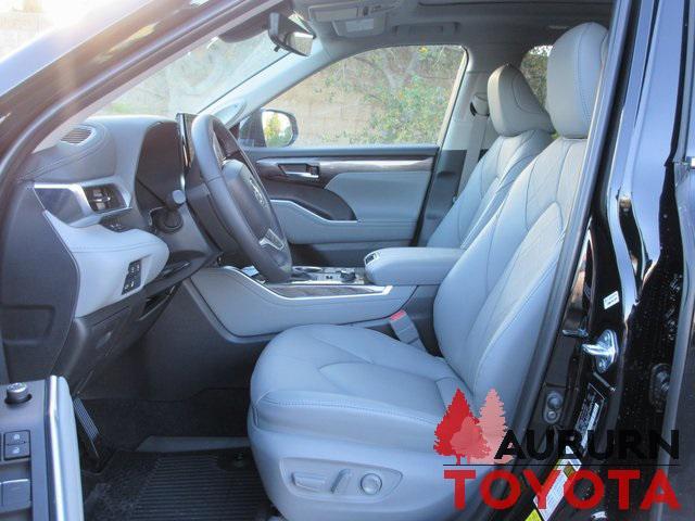 new 2024 Toyota Highlander car, priced at $52,483