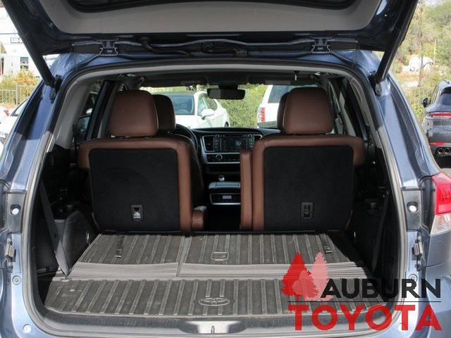 used 2019 Toyota Highlander car, priced at $27,988