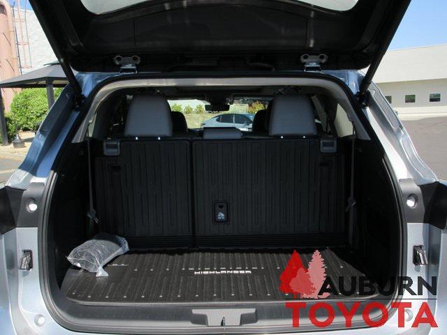 new 2025 Toyota Highlander Hybrid car, priced at $57,003