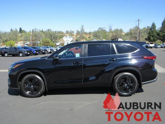 used 2023 Toyota Highlander car, priced at $33,988