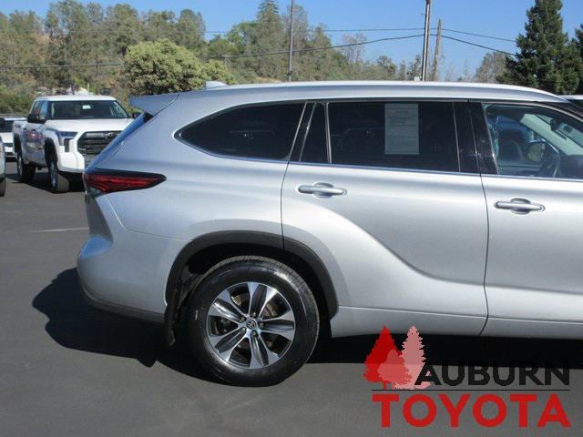 used 2022 Toyota Highlander car, priced at $35,988