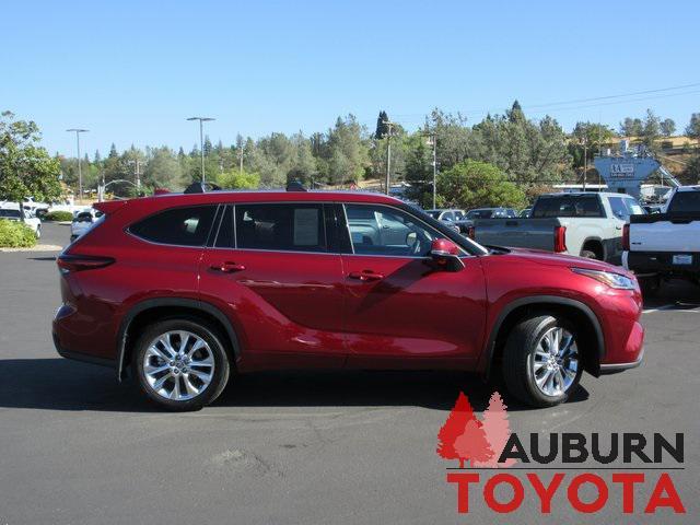 used 2024 Toyota Highlander car, priced at $49,988