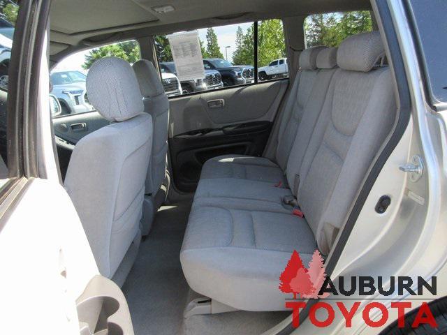 used 2001 Toyota Highlander car, priced at $7,988