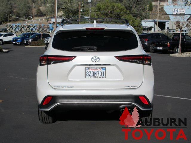 used 2022 Toyota Highlander car, priced at $37,788