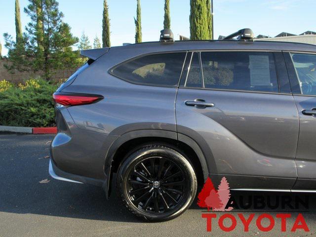 used 2023 Toyota Highlander car, priced at $41,988