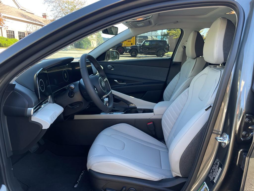 new 2025 Hyundai Elantra car, priced at $26,610