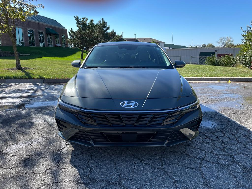 new 2025 Hyundai Elantra car, priced at $26,610