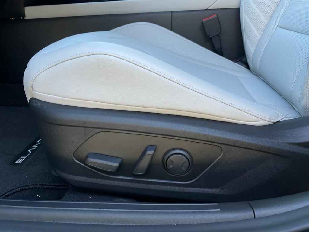 new 2025 Hyundai Elantra car, priced at $26,610