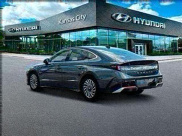 new 2025 Hyundai Sonata Hybrid car, priced at $37,646