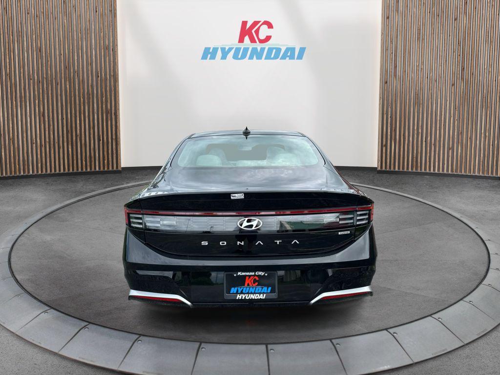 new 2025 Hyundai Sonata Hybrid car, priced at $32,372