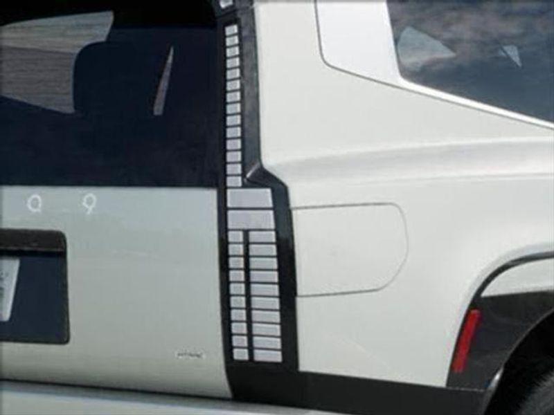 new 2026 Hyundai IONIQ 9 car, priced at $69,478