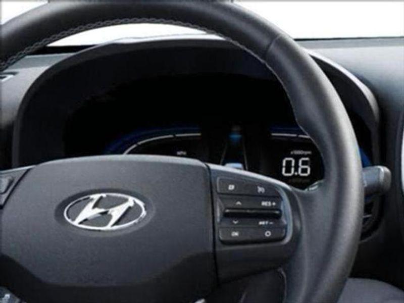 new 2025 Hyundai Venue car, priced at $23,805