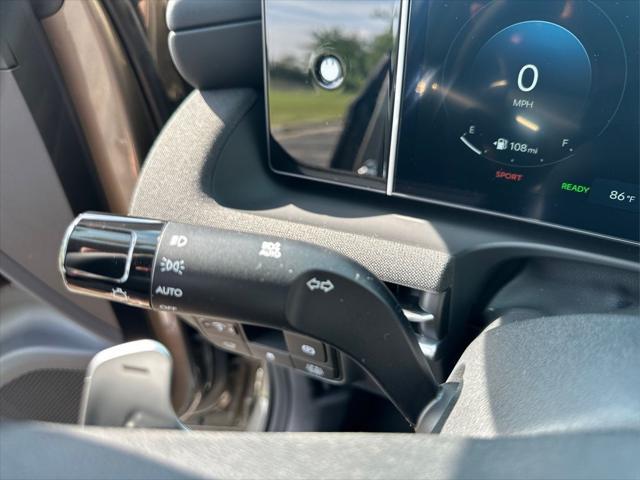 new 2025 Hyundai TUCSON Hybrid car, priced at $42,612