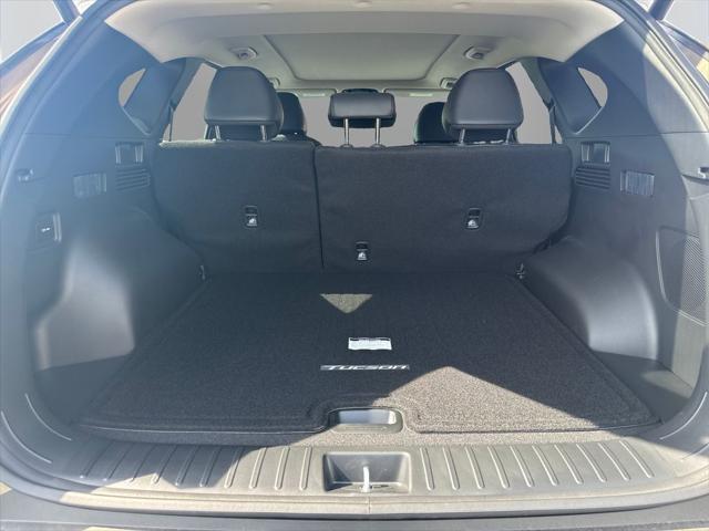 new 2025 Hyundai TUCSON Hybrid car, priced at $42,612