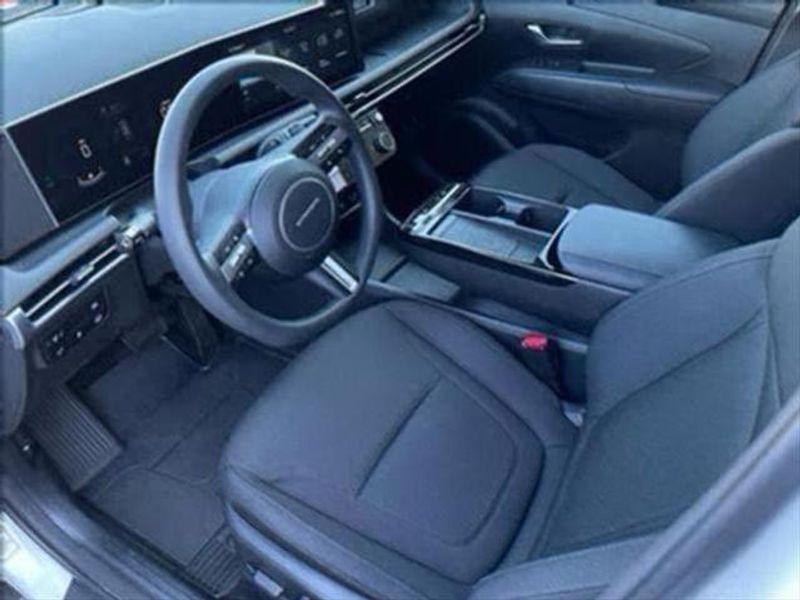 new 2025 Hyundai TUCSON Hybrid car, priced at $32,695