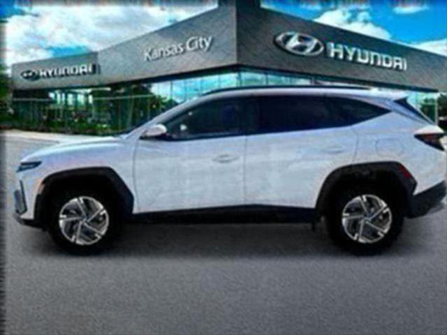 new 2025 Hyundai TUCSON Hybrid car, priced at $34,510