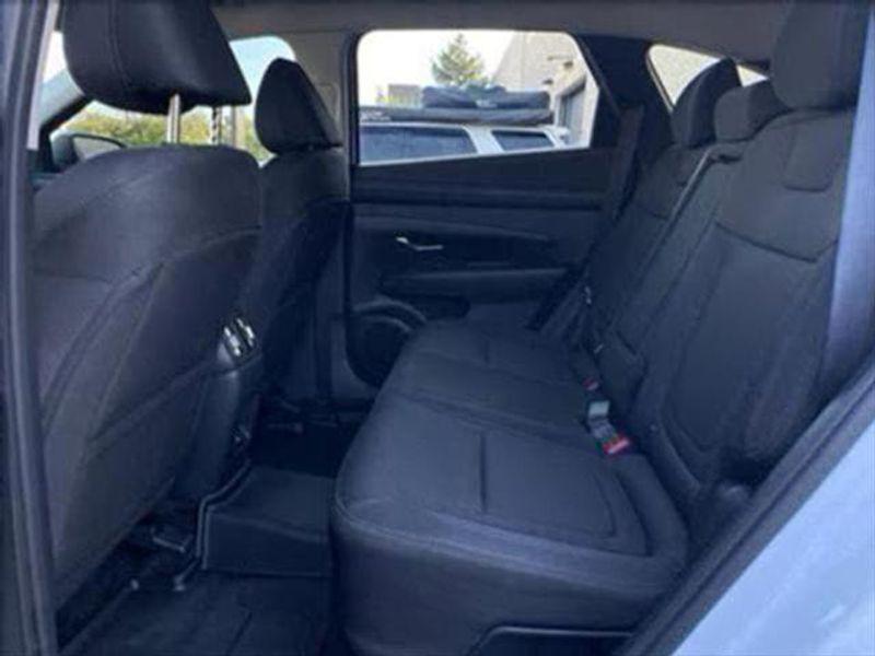 new 2025 Hyundai TUCSON Hybrid car, priced at $32,695