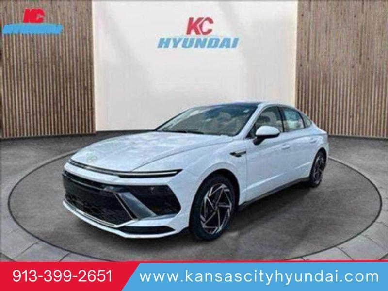 new 2025 Hyundai Sonata car, priced at $30,380
