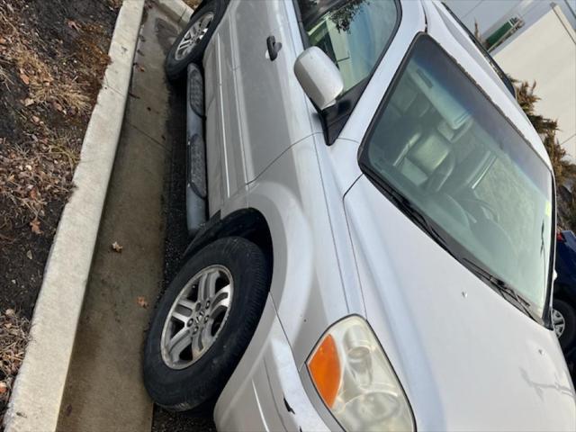 used 2005 Honda Pilot car, priced at $3,497