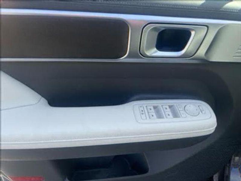 new 2025 Hyundai Santa Fe car, priced at $37,110