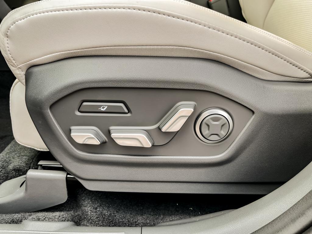 new 2025 Hyundai SANTA FE HEV car, priced at $47,190