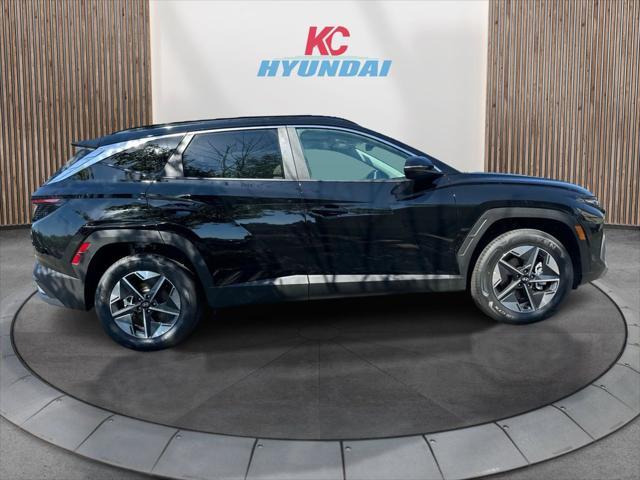 new 2025 Hyundai TUCSON Hybrid car, priced at $37,820