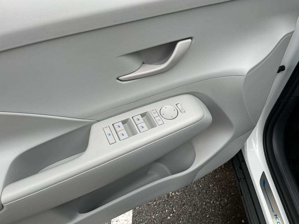 new 2025 Hyundai Kona car, priced at $25,600